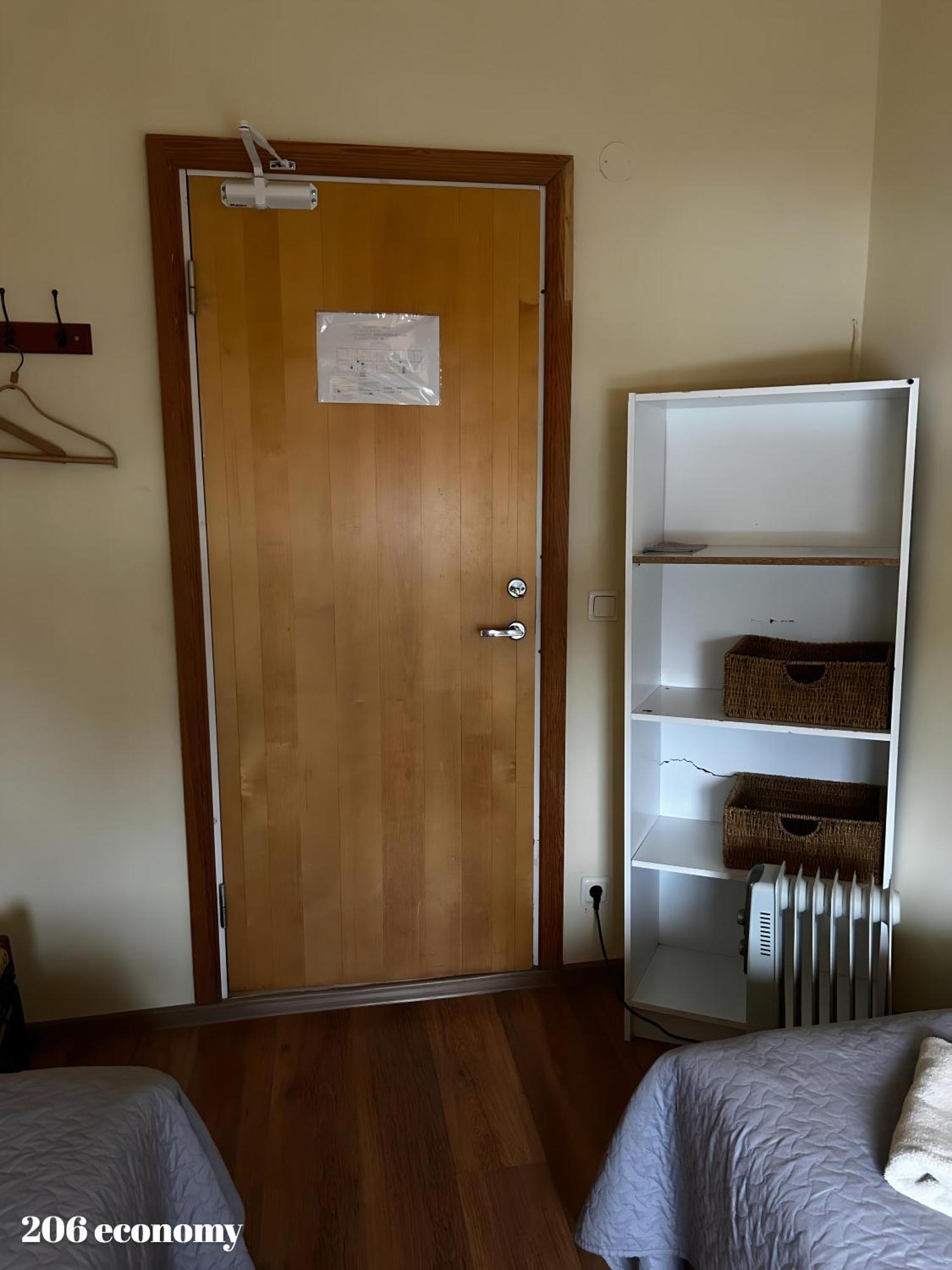 Guesthouse Carl Schmidt Пылтсамаа Экстерьер фото