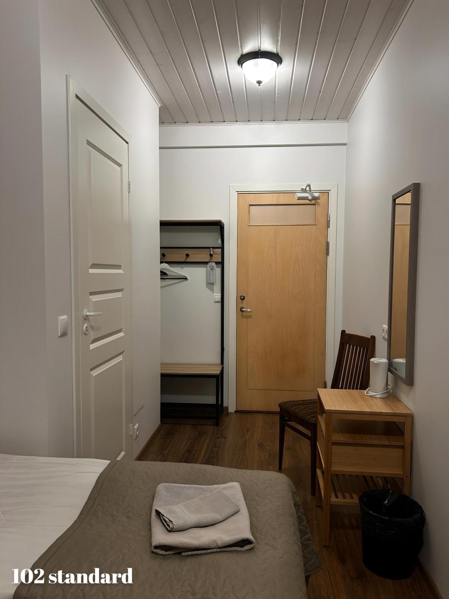 Guesthouse Carl Schmidt Пылтсамаа Экстерьер фото